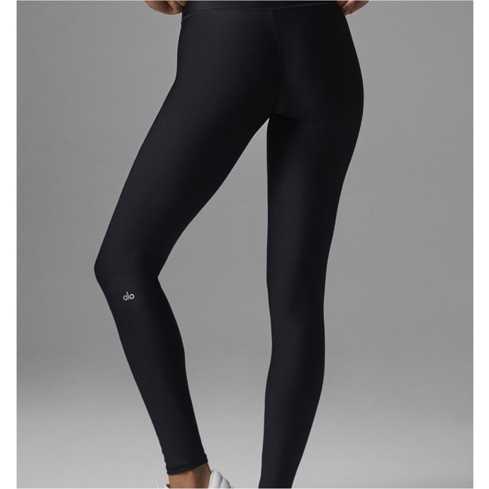 ALO Yoga Women's airlift Leggings